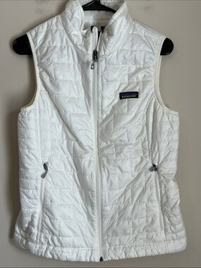 Patagonia Nano Puff Vest Womens Sz Medium Insulated Primaloft White Zip Up EUC